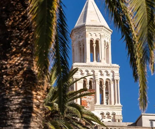 Floor Luxury Lägenhet Split