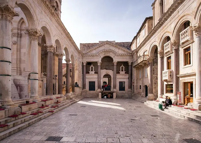 Floor Luxury * Split